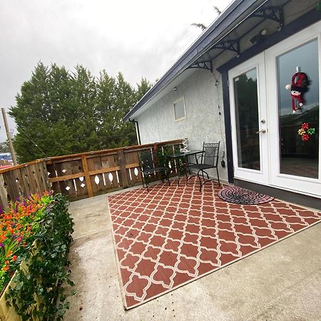 Hudson Homes Bnb Saanich Exterior photo