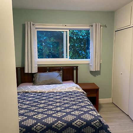 Hudson Homes Bnb Saanich Exterior photo